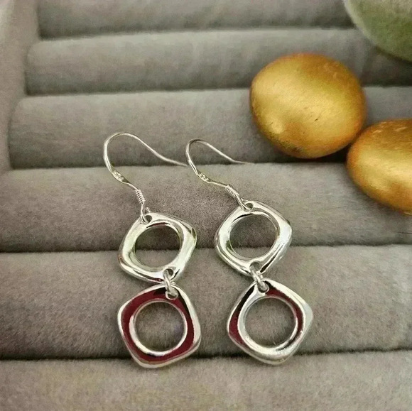Jewelry - Dangling square stacked 925 sterling silver earrings.